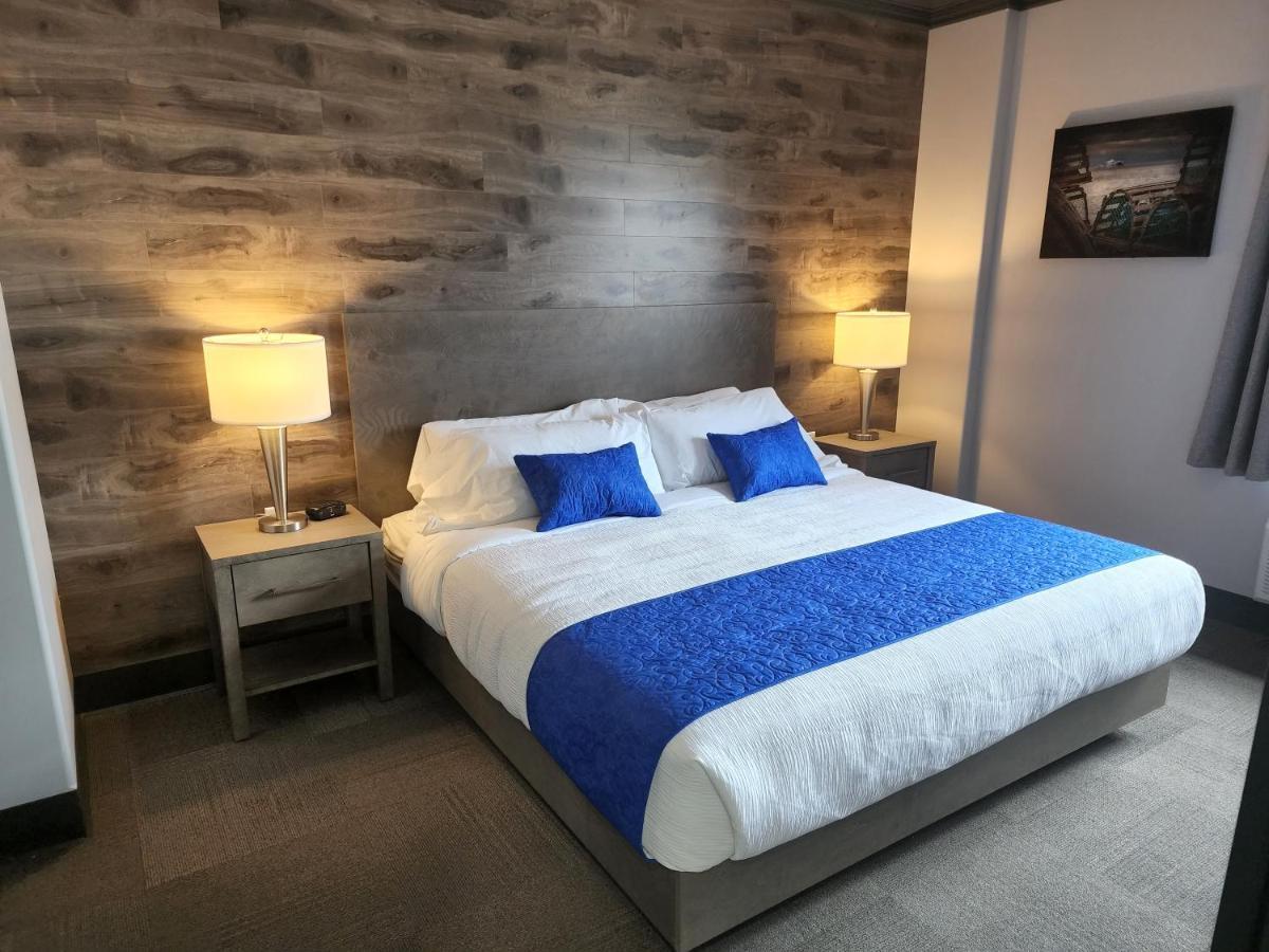 Razoolies Inn Stephenville Habitación foto