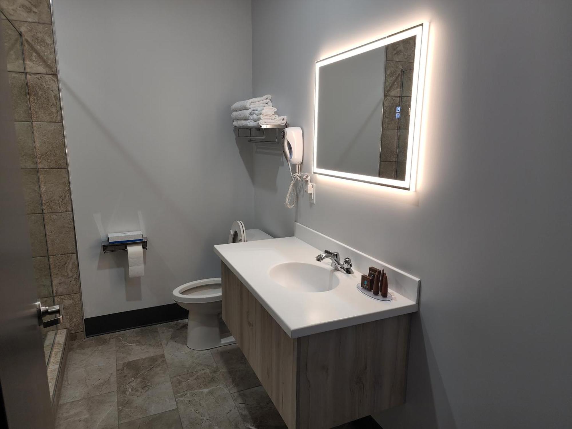 Razoolies Inn Stephenville Habitación foto