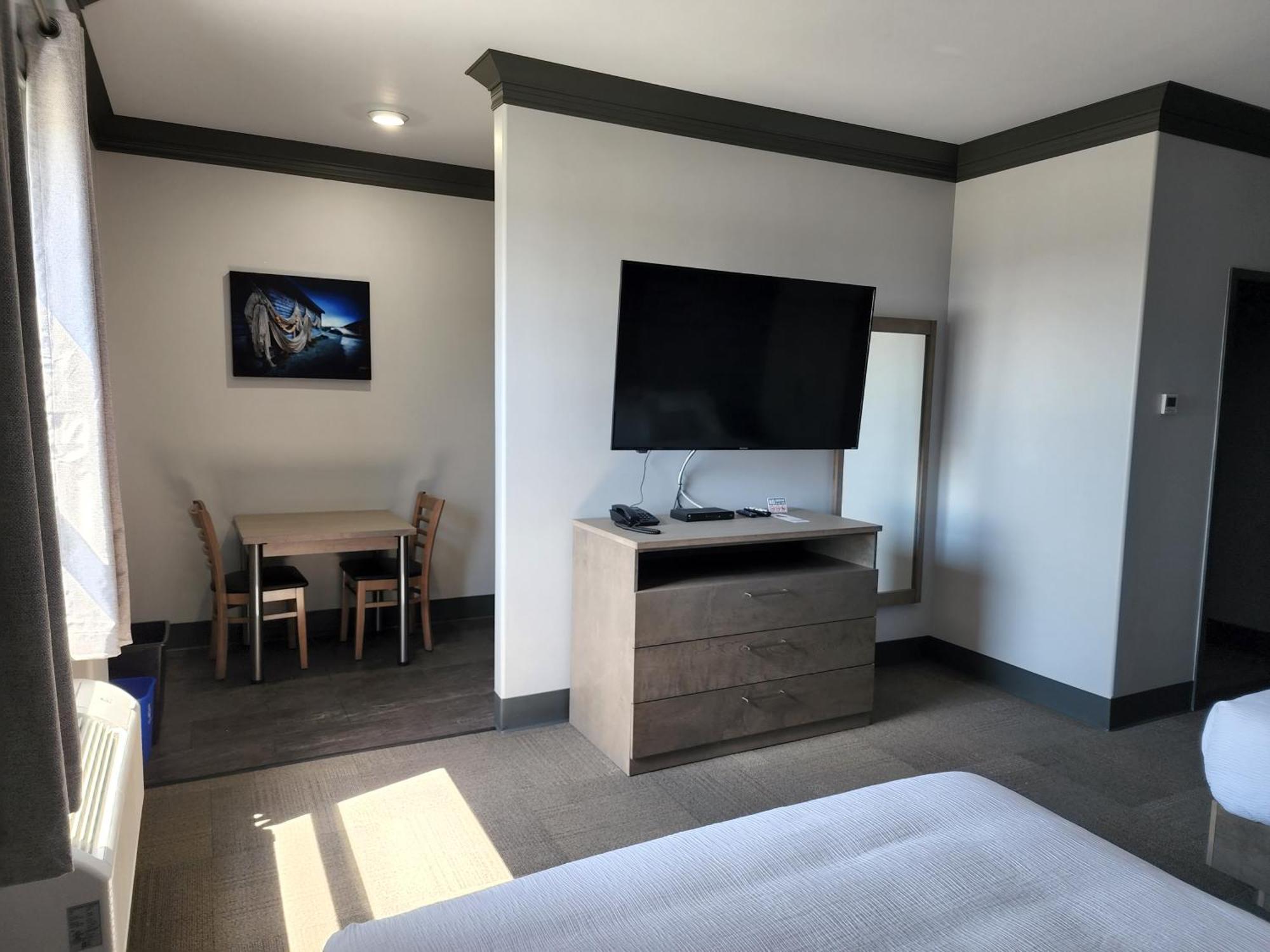 Razoolies Inn Stephenville Habitación foto