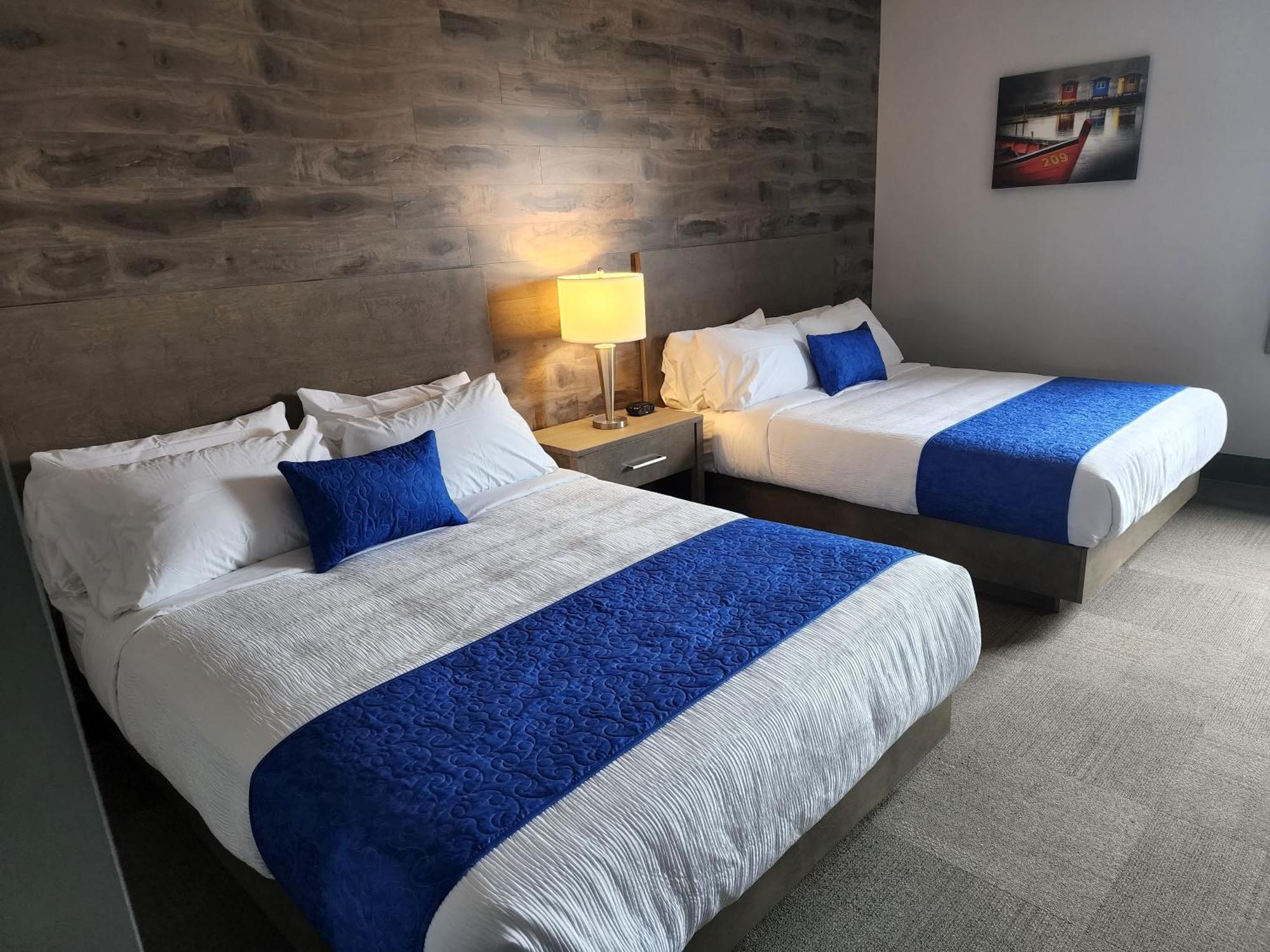 Razoolies Inn Stephenville Habitación foto
